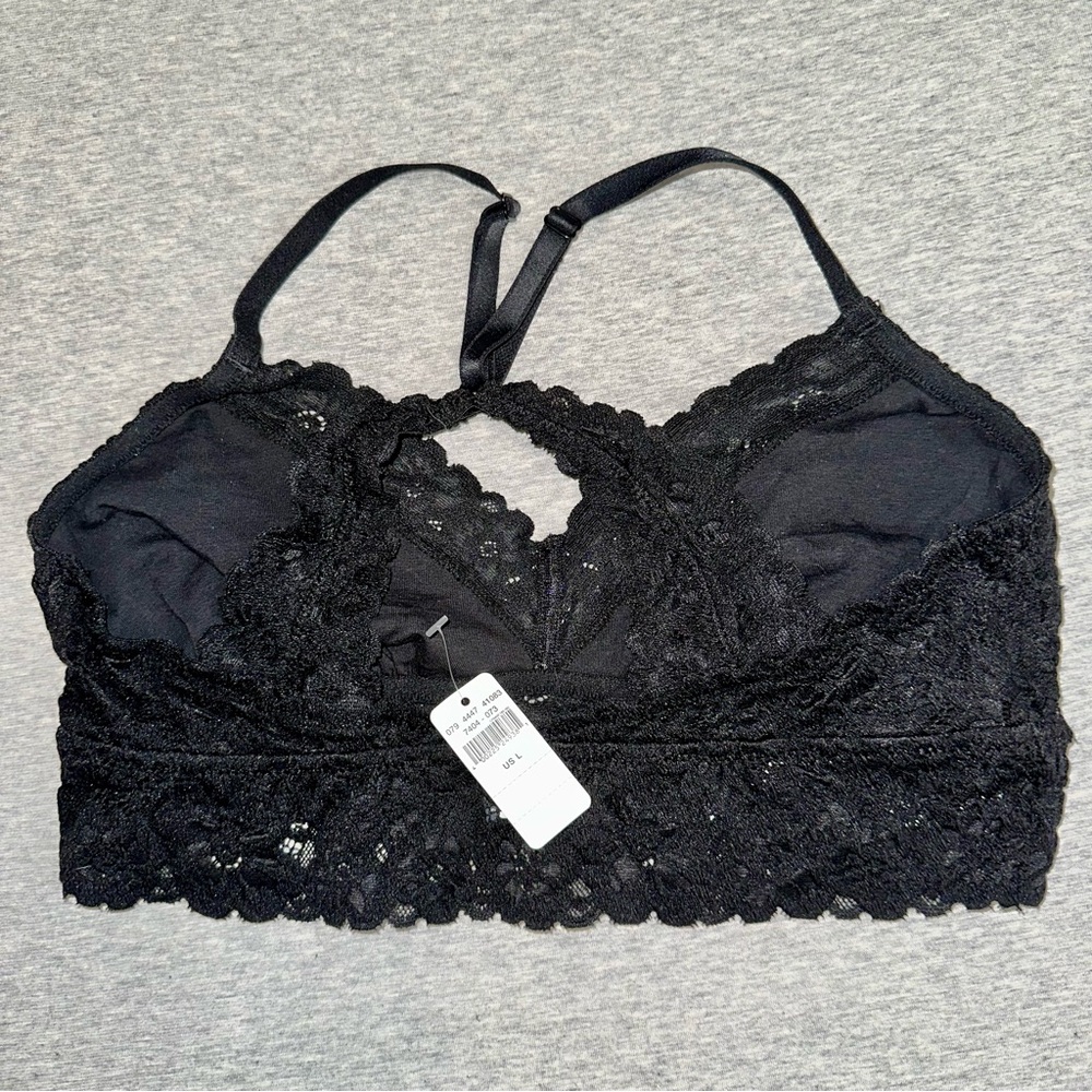 NWT Aerie Black Lace Halter Bralette Medium Floral Boho Deadstock 2014 - Picture 2 of 10